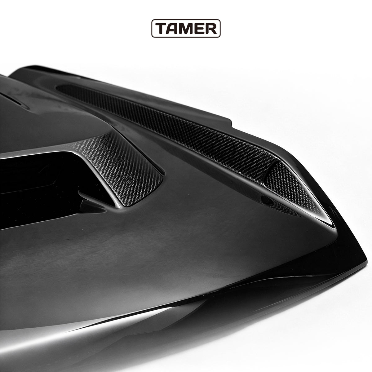 TITAN-Carbon-Fiber-Hood-For-2021-2026-Ford-Bronco-7